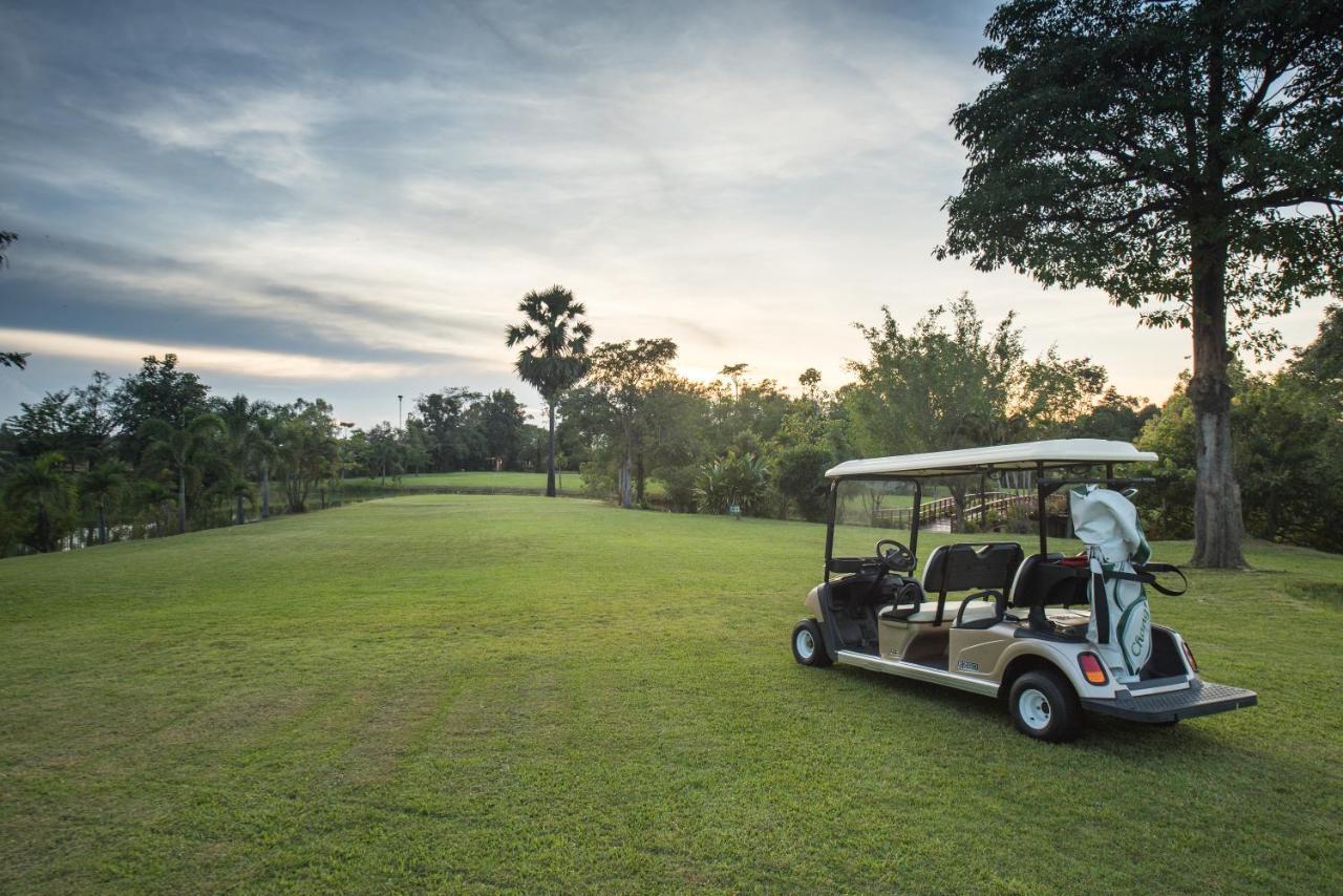 Baan Suan Khun Ta And Golf Resort Ubon Ratchathani Exterior photo
