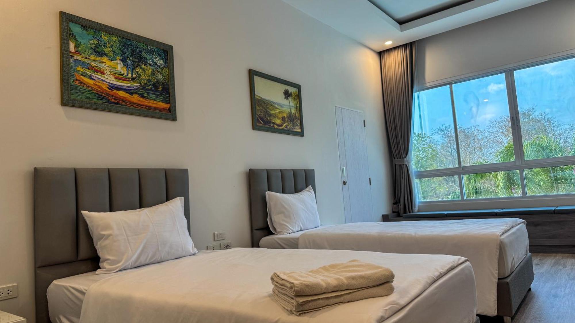Baan Suan Khun Ta And Golf Resort Ubon Ratchathani Exterior photo